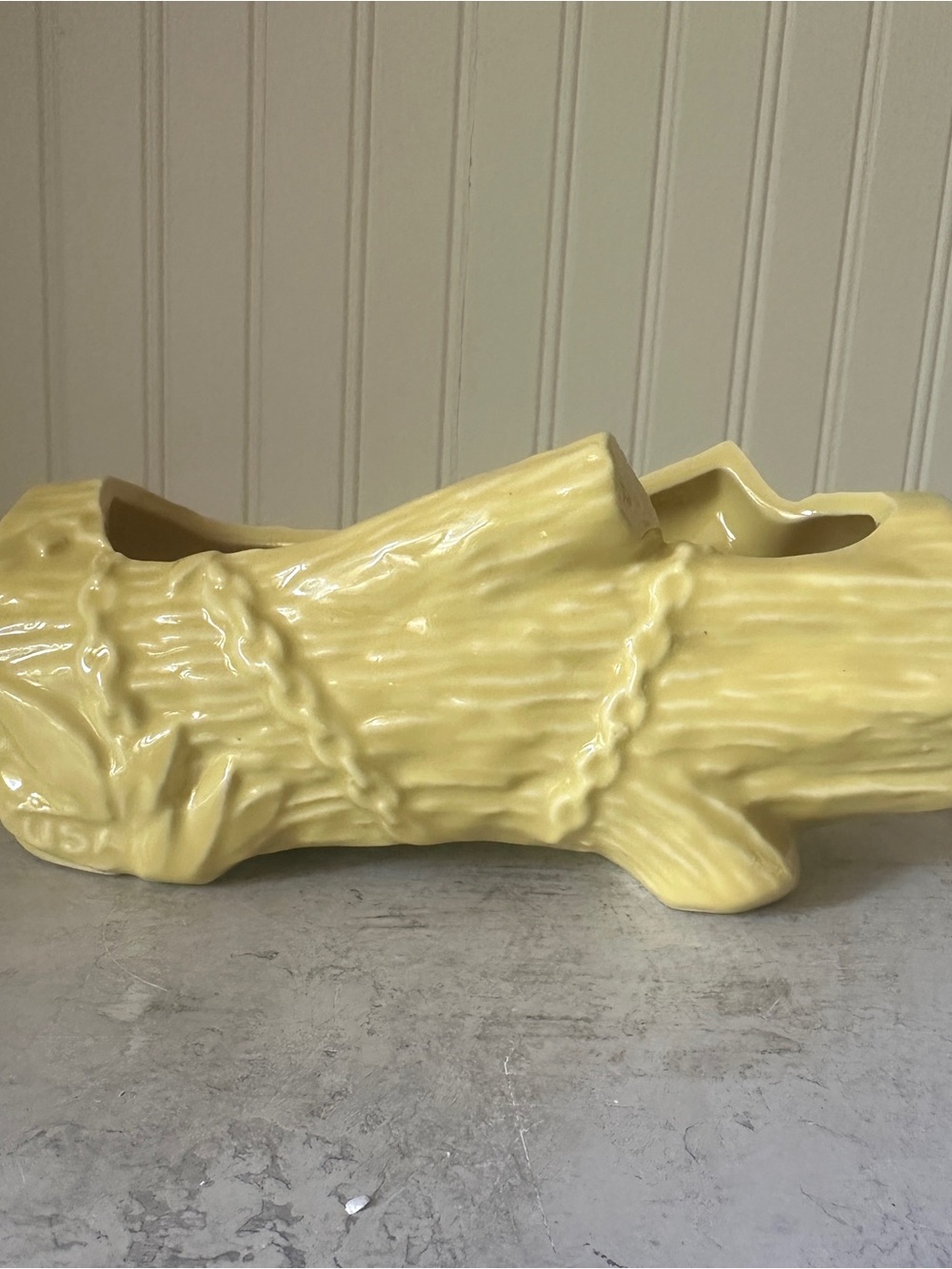 McCoy Pottery Yellow Wood Tree Log Chain & Leaf Flower Planter Vintage 1954 7.5”